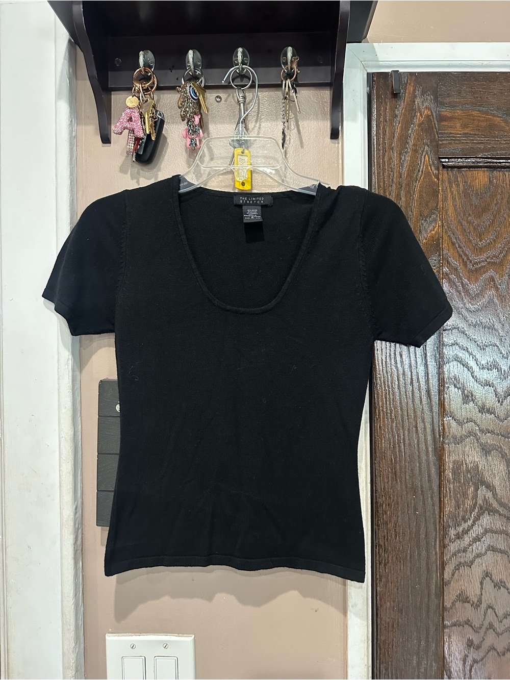 The Limited Black Short Sleeve Scoop Neck Tee